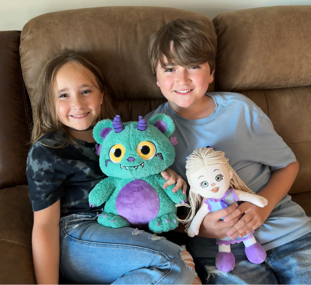 Froggles plush toys with happy children